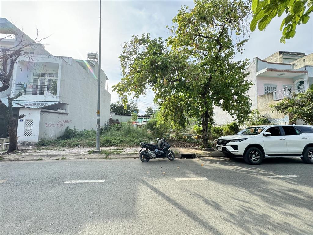 Bán gấp lô đất mt 11a  khu tđc phước thiện  sát bên vinhomes  vđ3  tp thủ đức
