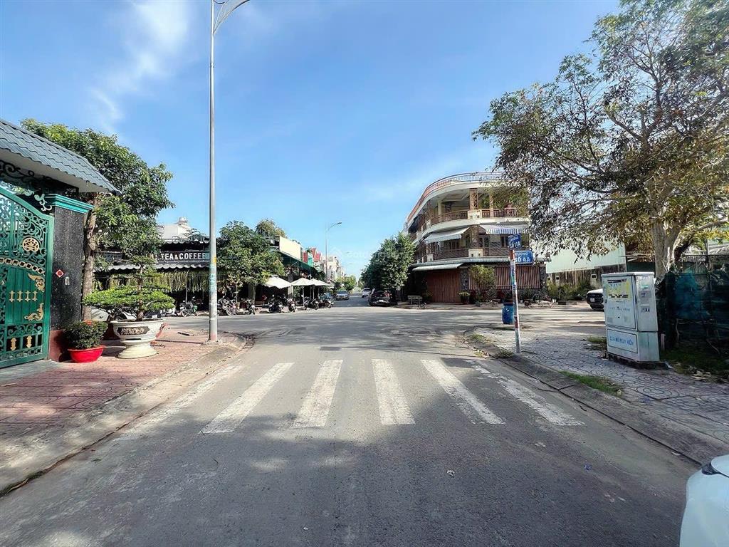 Bán gấp lô đất mt 11a  khu tđc phước thiện  sát bên vinhomes  vđ3  tp thủ đức
