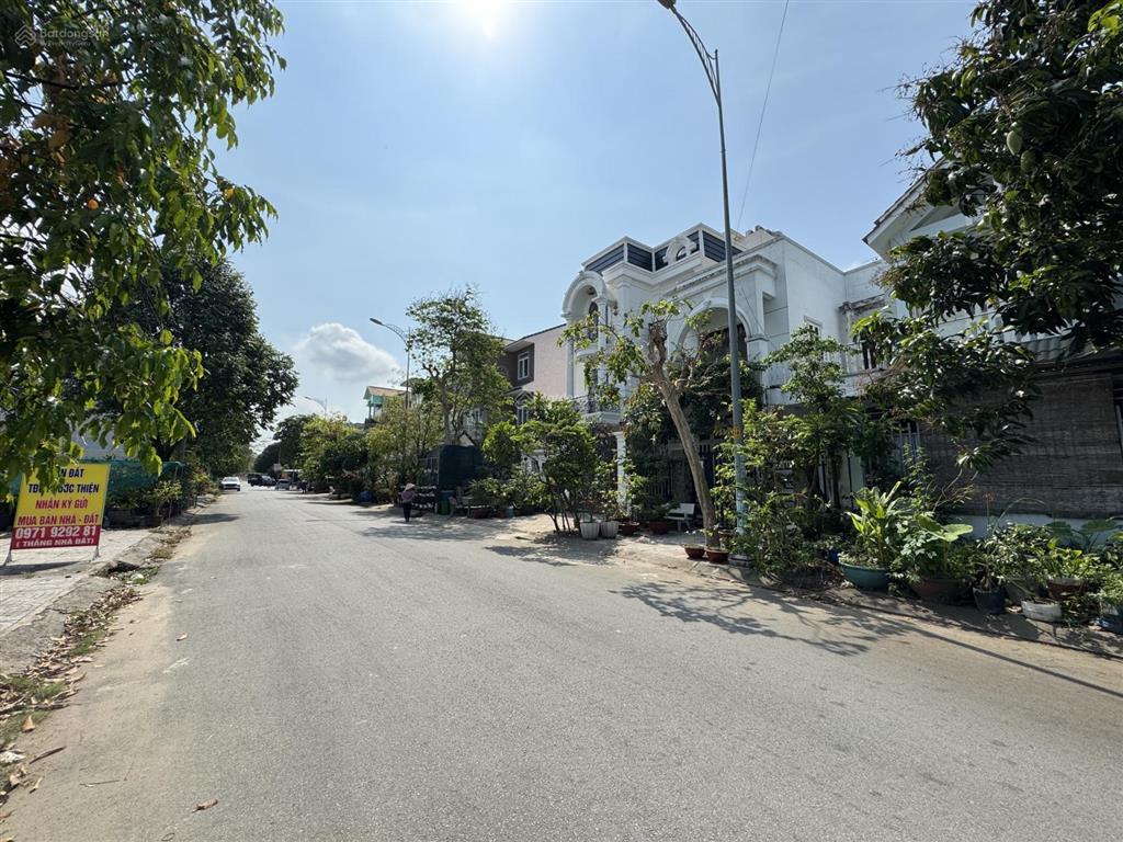 Hàng đầu tư  11,2 tỷ 140m2 mặt tiền 4a cực đẹp, đường 16m .tđc phước thiện, đối diện vinhomes .