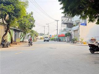 Bán lô góc 2 mặt tiền đẹp kinh doanh sầm uất sát bên khu đô thị đông tăng long