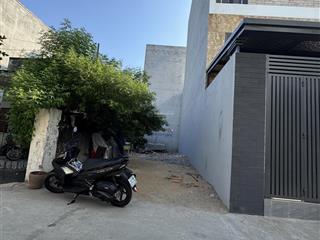 Bán gấp lô đất đẹp ngay chợ nhỏ lã xuân oai  lê văn việt . 57,2m2 giá chỉ 5,2 tỷ