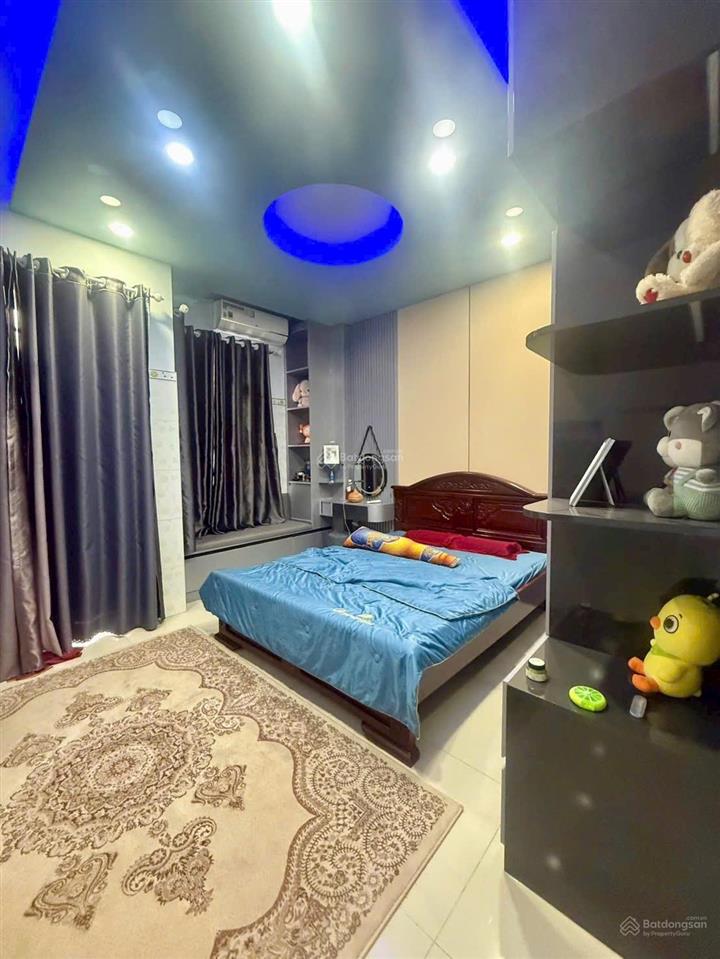 Bán nhà 1 trệt 2 lầu vị trí đẹp ngay lò lu, lã xuân oai  khu công nghệ cao quận 9
