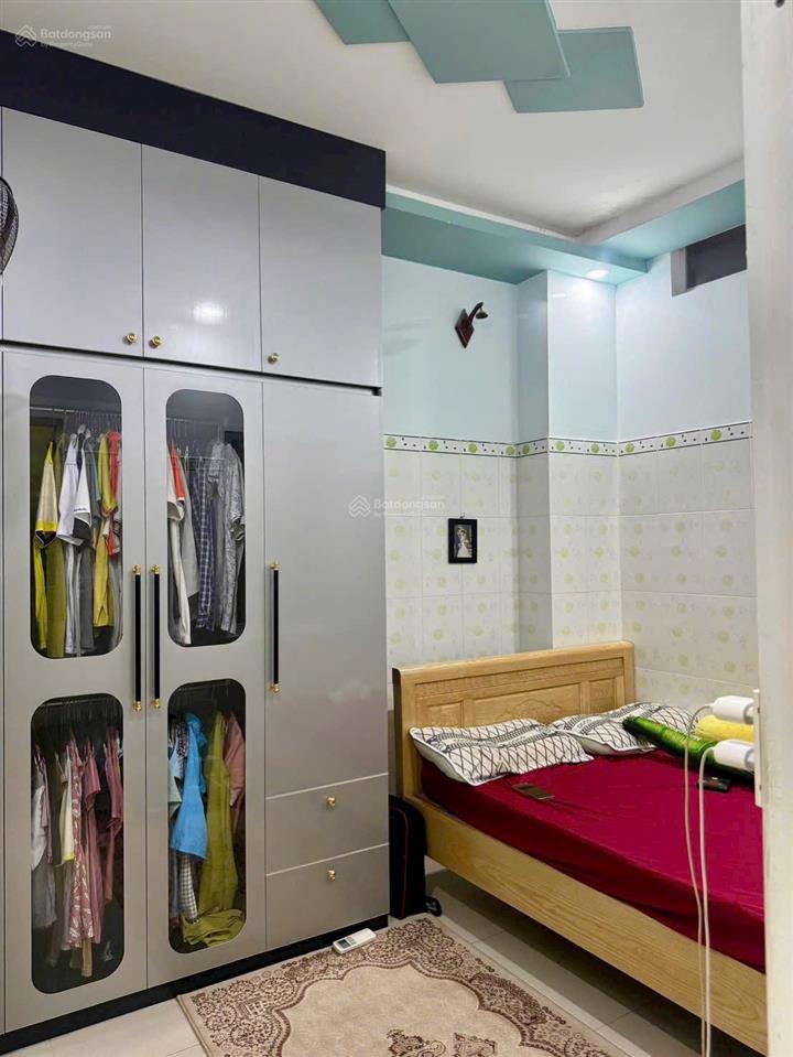 Bán nhà 1 trệt 2 lầu vị trí đẹp ngay lò lu, lã xuân oai  khu công nghệ cao quận 9