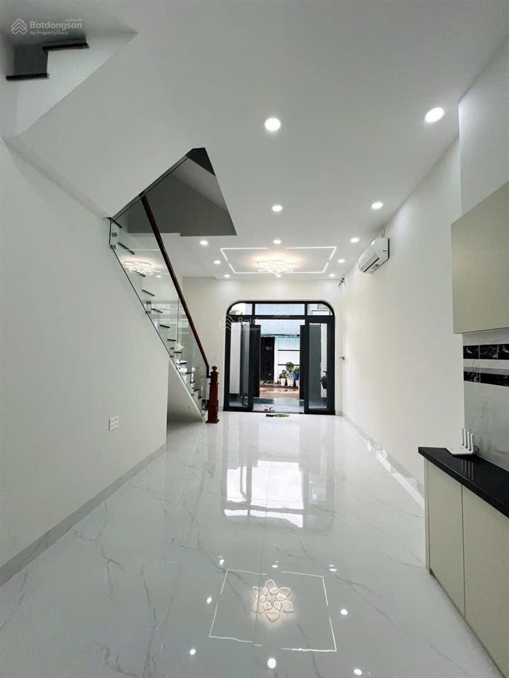 Bán gấp căn nhà mới xây sát bên vinhomes  nút giao gò công vđ3  giá 4,85 tỷ