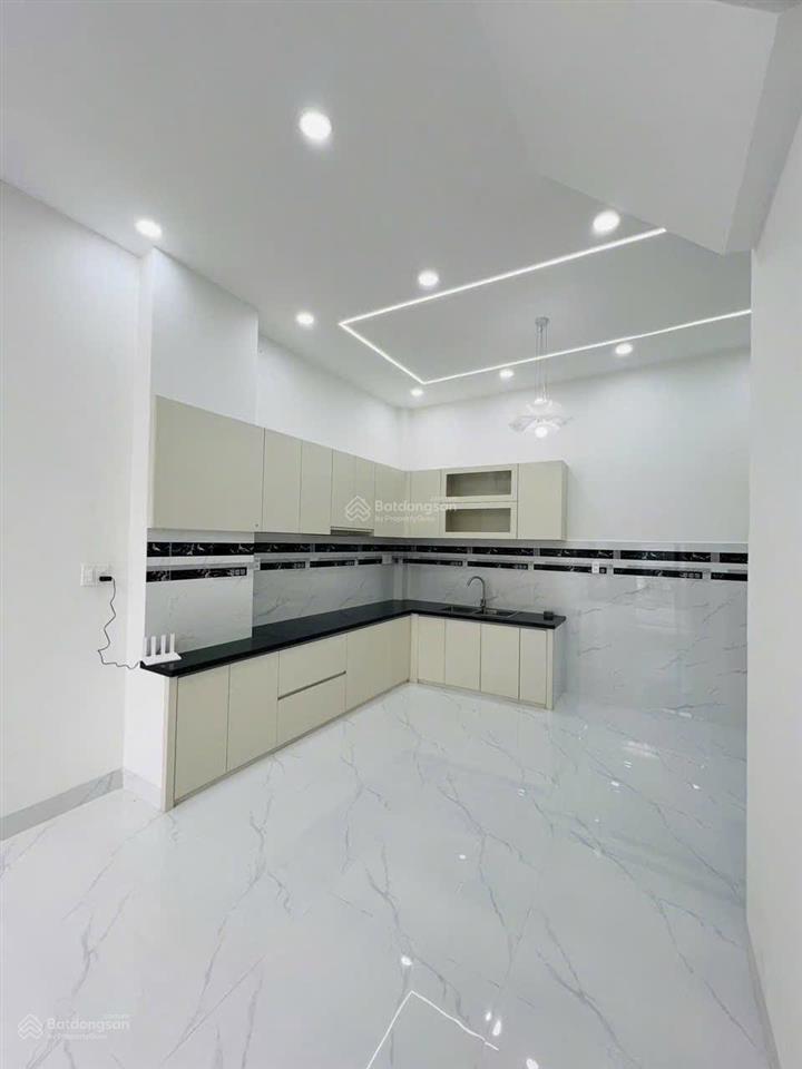Bán gấp căn nhà mới xây sát bên vinhomes  nút giao gò công vđ3  giá 4,85 tỷ