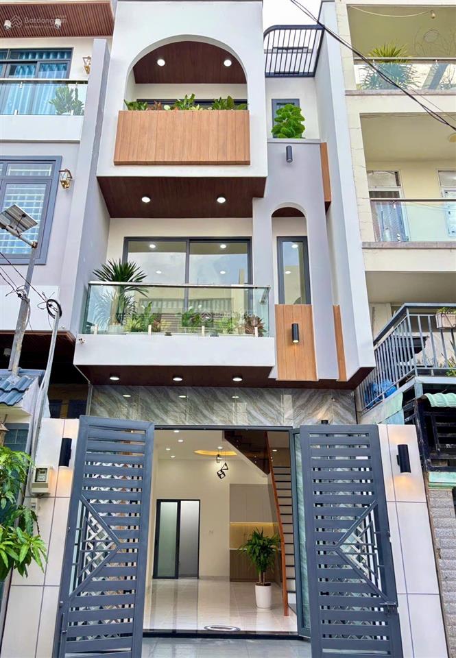 Bán nhà đẹp ngay trung tâm phường long trường  gần chợ ubnd, kđt đông tăng long