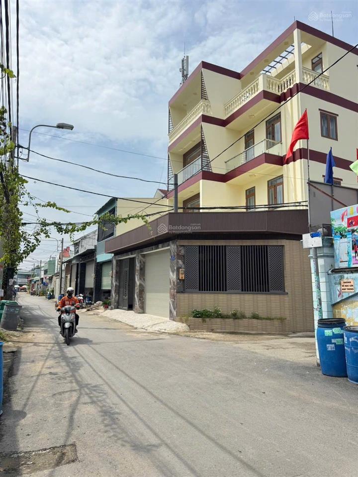 Bán gấp căn nhà đẹp góc 2mt đường 6  lò lu  đối diện chung cư gamuda