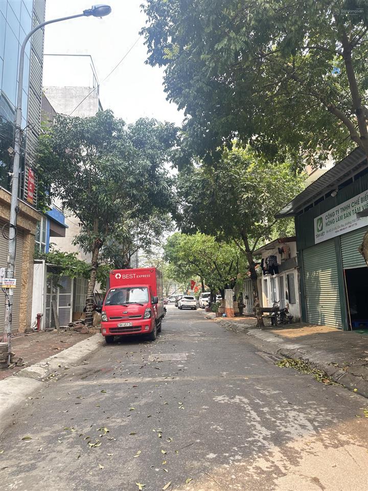 Chủ cần bán gấp giảm 5.5 tỷ còn 33 tỷ 85m2, mt 6m  phố nguyên hoàng