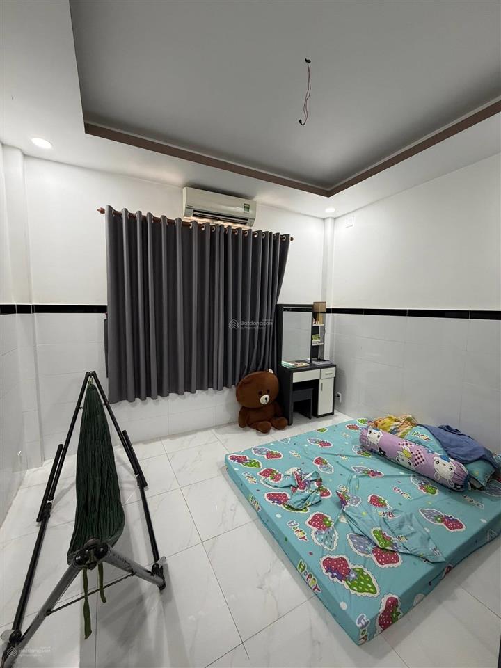 9,5 tỷ mặt tiền p4q8 3,7 x 13 nở hậu 3,9 thửa đất đẹp shr hoàn công đủ