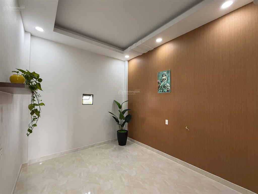 8,6 tỷ nhà mặt tiền bình đông vị trí sinh lời cao , hoàn công đủ