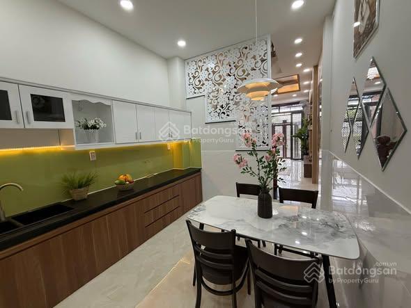 8,6 tỷ nhà mặt tiền bình đông vị trí sinh lời cao , hoàn công đủ