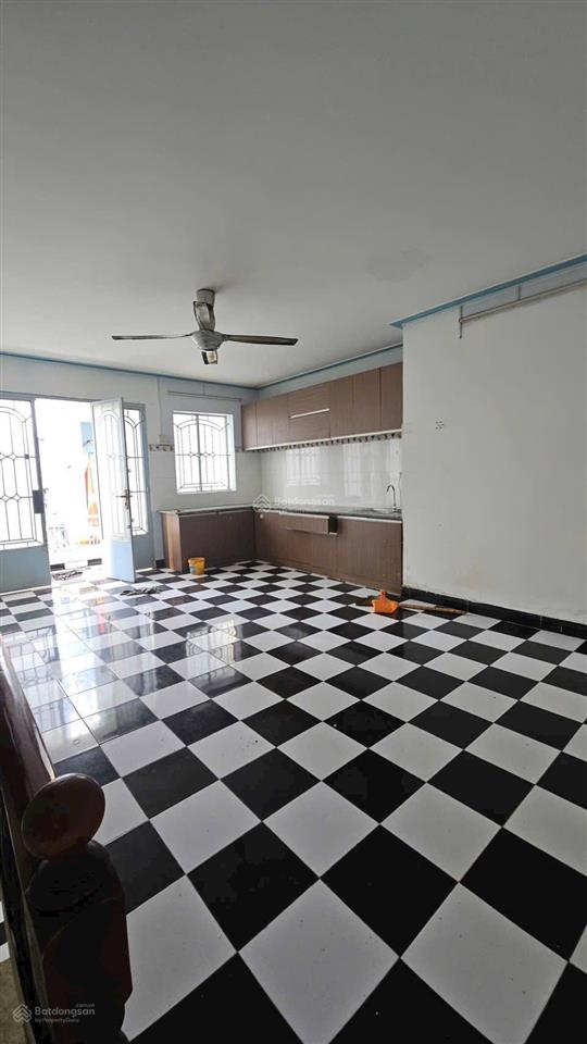 4,98 tỷ nhà 2 tầng đúc btct nguyễn duy p9q8 5,2 x 7,5 shr