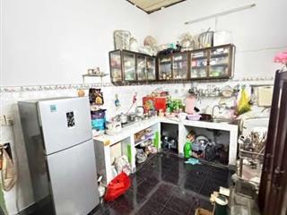 4,5 x 18m, nhà cấp 4, shr hiện hữu 100m2 đất hàng vip ko có căn t2