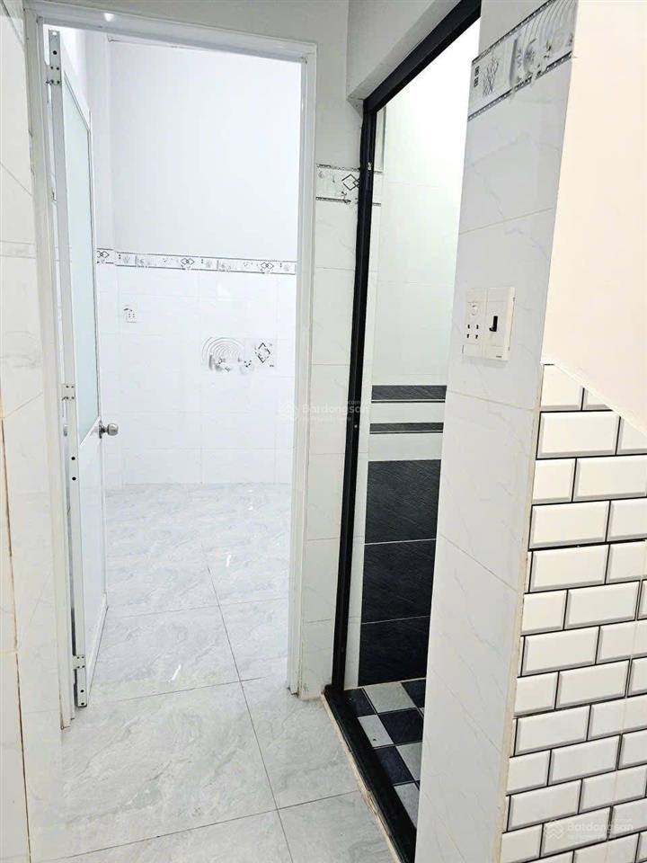 3,78 tỷ nhà p12q8 3,5 x 8,5 ( nở hậu nhẹ ) 1 lầu 2pn sổ hồng riêng kdc hiện hữu