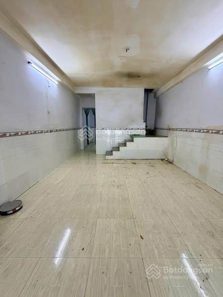 Nhà cũ 4x12m khuôn đất đẹp p3 q8 sau lưng mặt tiền adl vị trí tốt shr