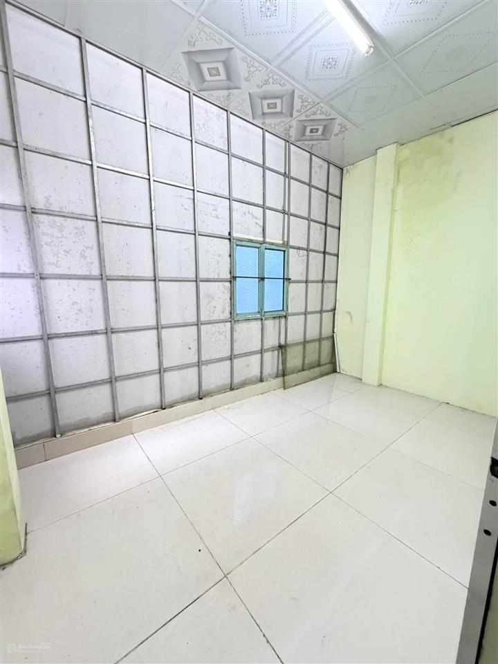 4x7 nhà cũ 2 lầu khu vip p3q8 sổ hồng hoàn công 3,98 tỷ tl
