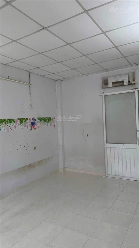5,98 tỷ nhà sửa chữa theo ý thích 3,8 x 13 vị trí đẹp hẻm thông shr p3q8