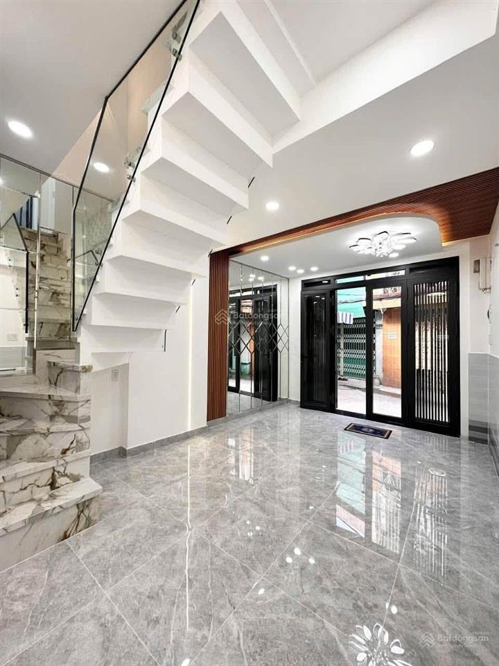 3,45 tỷ nhà đẹp ở ngay 2pn 3,4 x 7,5 (nở hậu 3,8) sổ hồng