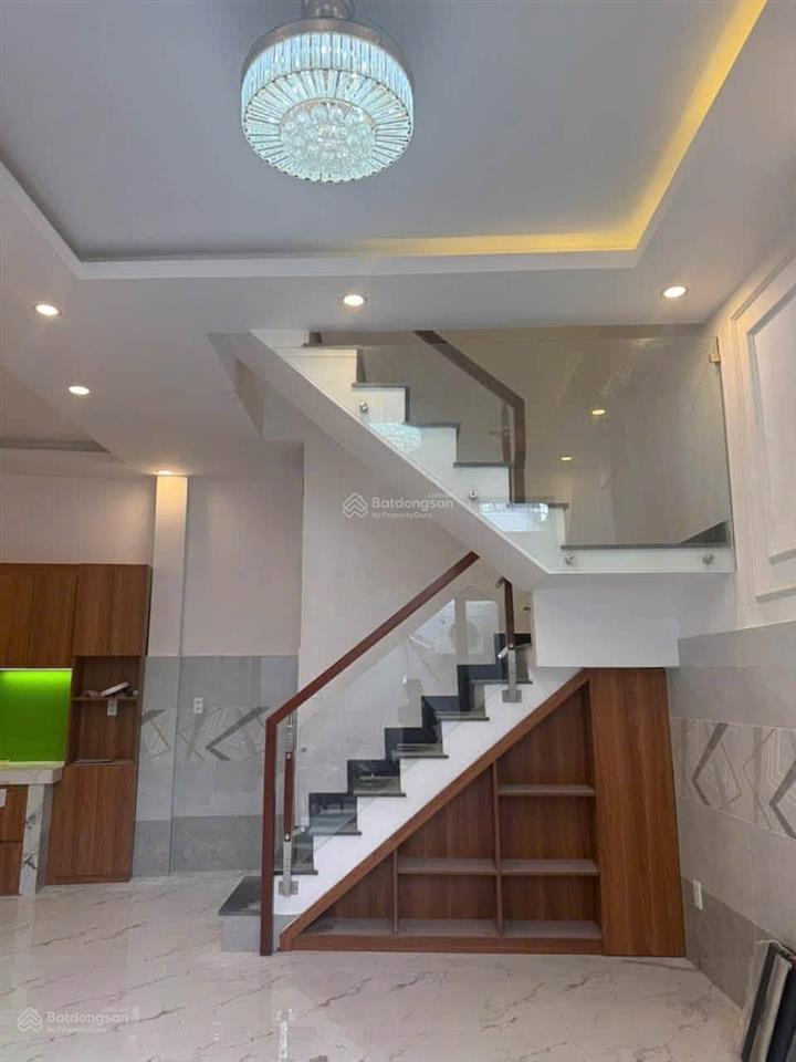 Xây mới ba đình p9 q8 4,5 x 7,5 nở hậu 7m sổ hồng riêng hoàn công mới