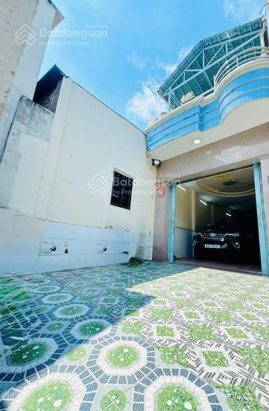 10,88 tỷ mặt tiền ba đình 124m2 đất hiện hữu shr, tiện xây mới