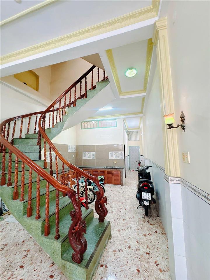 10,88 tỷ mặt tiền ba đình 124m2 đất hiện hữu shr, tiện xây mới