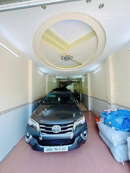 10,88 tỷ mặt tiền ba đình 124m2 đất hiện hữu shr, tiện xây mới