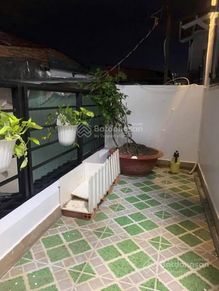 4,8 tỷ còn giảm / nhà mới ở liền 4x11 / 2 lầu st 4pn / p1q8 dương bá trạc