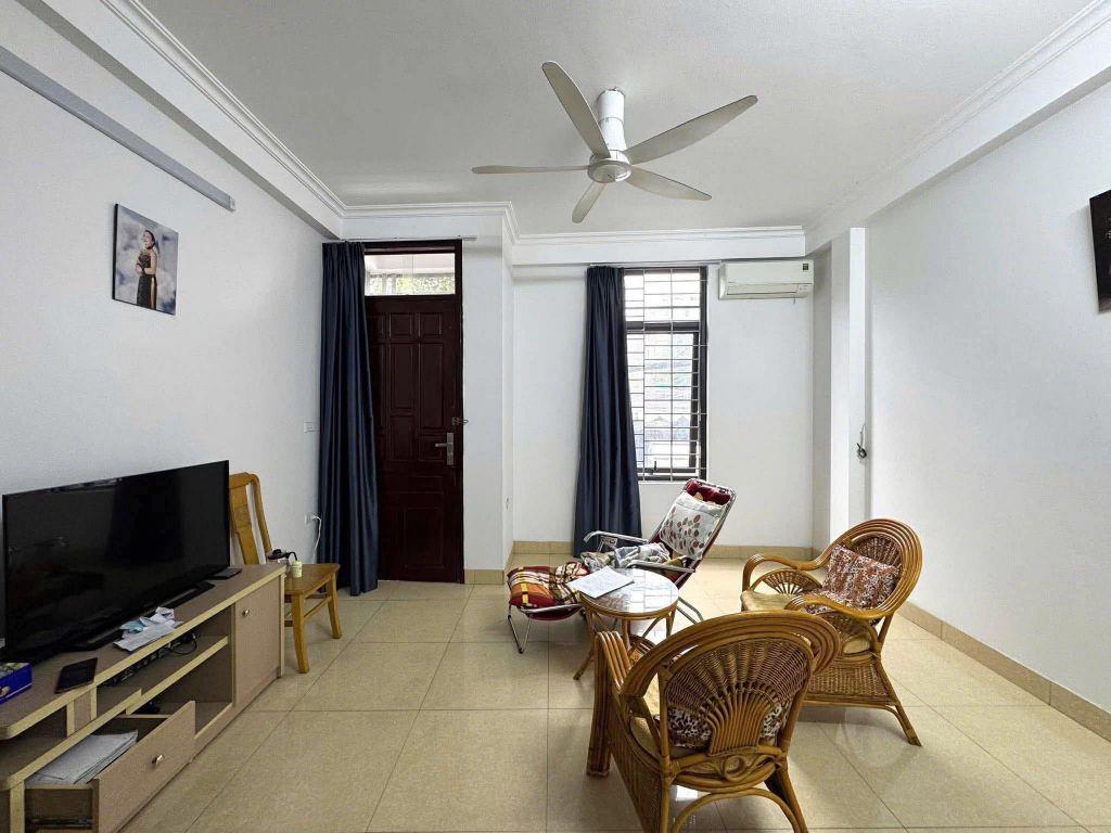 Bán Nhà Kim Ngưu 34m2, 5 Tầng Ngõ Thông Oto Kinh Doanh 8.3 Tỷ