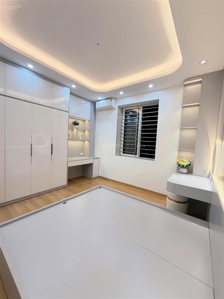 Bán chung cư nam trung yên 65m2 2 ngủ 2 vệ sinh. căn góc giá 6.1 tỷ