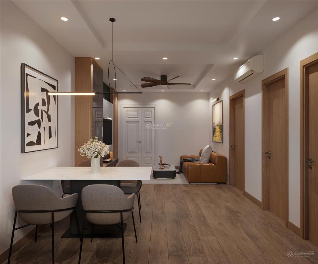Chính chủ bán nhà tập thể tầng 1 thái thịnh. trước nhà ô tô, kinh doanh, sổ đỏ đầy đủ, giá 2.8 tỷ