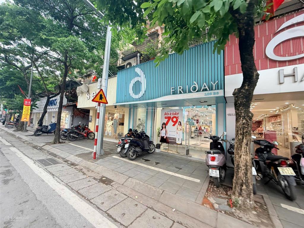 Chính chủ bán nhà tâp thể thái thịnh quận đống đa nhà ô tô. nhà tôi 43m2 giá 2.8 tỷ, sổ đỏ tên tôi