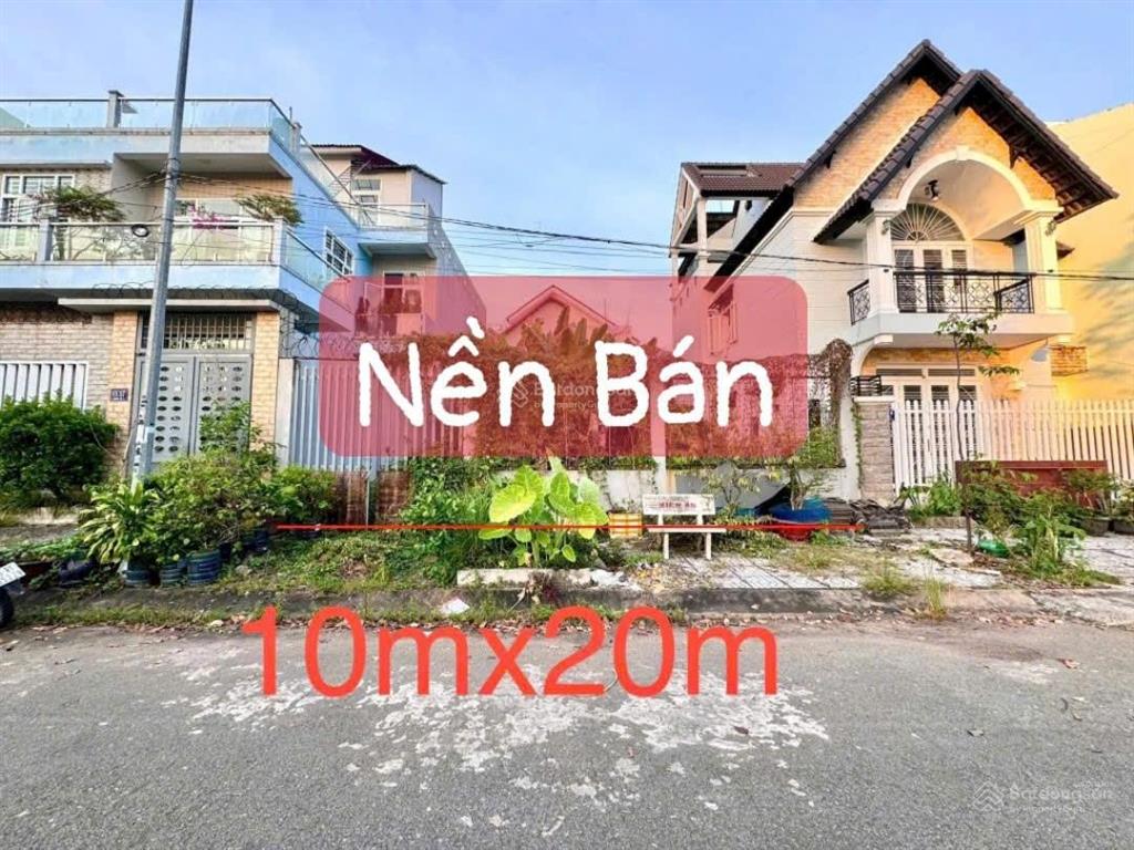 Nền 200m2  mặt tiền đối diện công viên