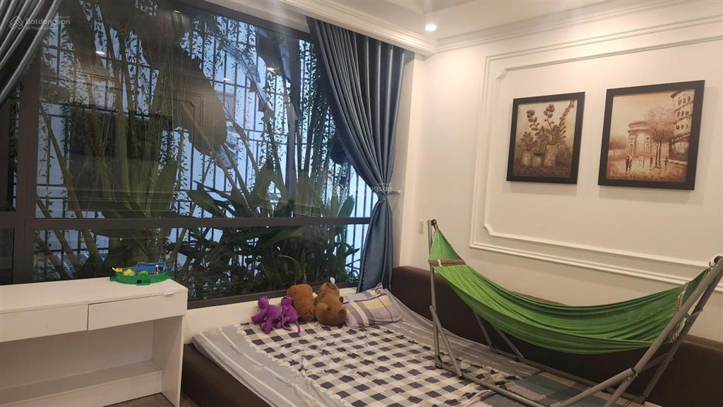 Nhà trệt 2 lầu sân thượng  đường 1b khu dân cư nam long