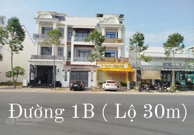 Nhà trệt 2 lầu sân thượng  đường 1b khu dân cư nam long