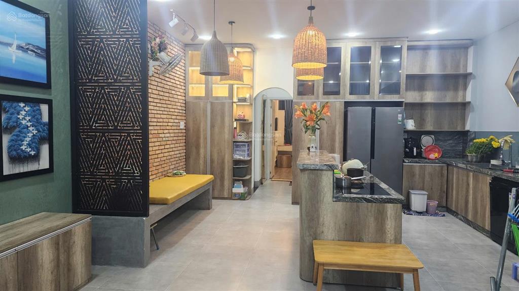 Nhà trệt 2 lầu sân thượng  đường 1b khu dân cư nam long