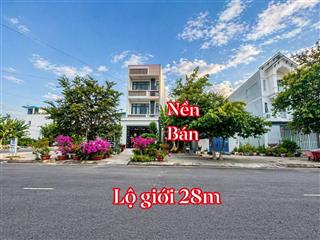 Nền 100m2  lộ giới 28m  khu dân cư văn hoá tây đô