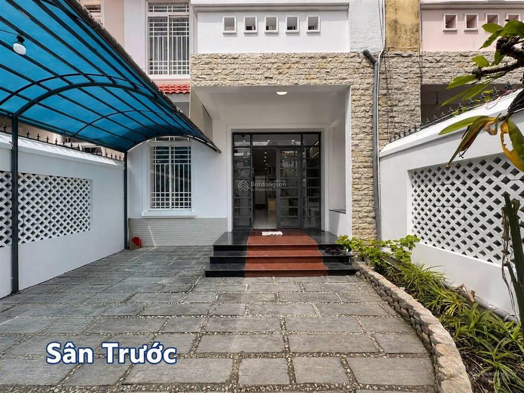 Nhà 3 tầng khu dân cư nam long 1