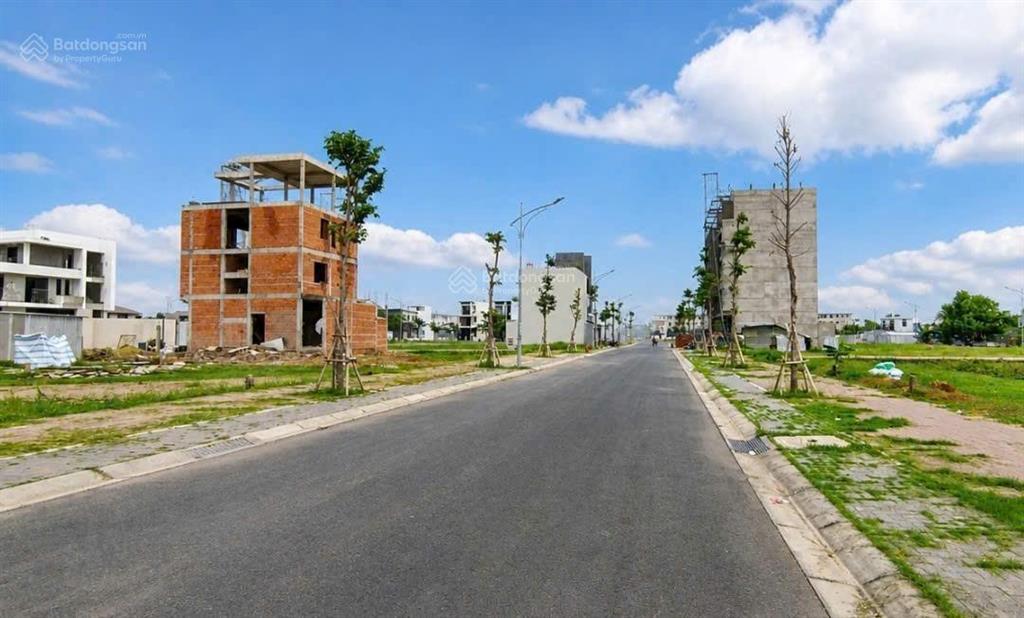 Cặp nền kdc nam long 2 (ngang 12 dài 15)m