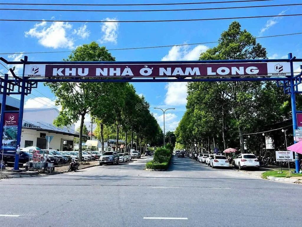 Nền (5,7*18)m mặt tiền đường lê trọng tấn