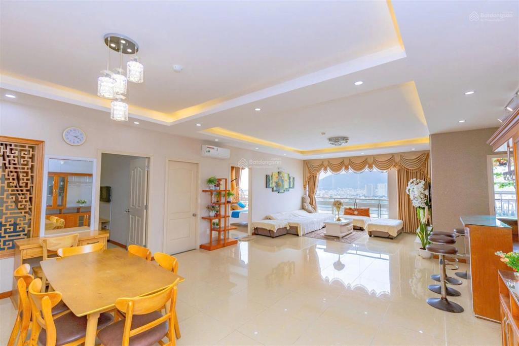 Bán nhanh căn hộ nghỉ dưỡng oasky vũng tàu 125m2 2pn 2wc  full nội thất  giá tốt