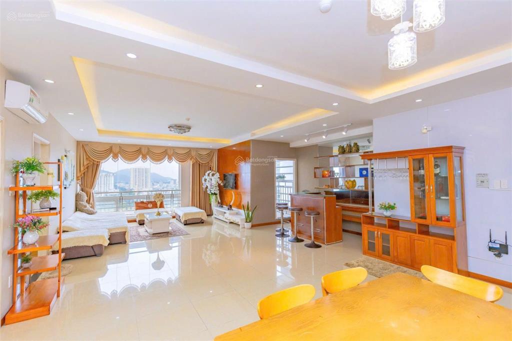 Bán nhanh căn hộ nghỉ dưỡng oasky vũng tàu 125m2 2pn 2wc  full nội thất  giá tốt