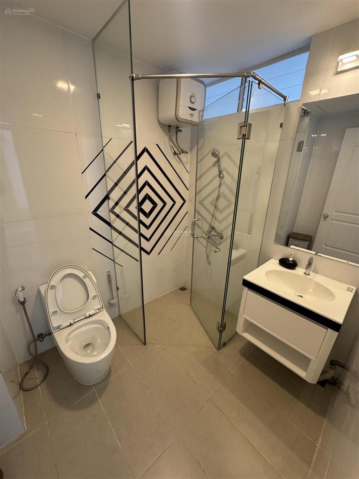 Cho thuê căn hộ oasky view trực diện bãi tắm thùy vân và tháp tam thắng