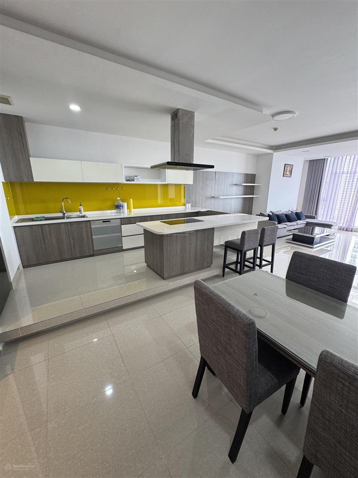 Cho thuê căn hộ oasky view trực diện bãi tắm thùy vân và tháp tam thắng