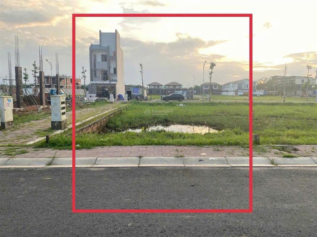 Nền rẻ + hẻm hong 4m  90 m2 nam long ii giá chỉ 3 tỷ 300tr  p. cái răng  tp. cần thơ.