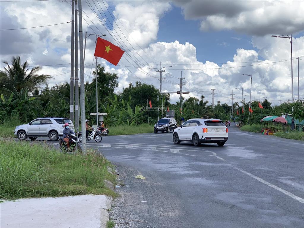 Bán đất đường nối cầu vàm xáng giữa quốc lộ 61c và đường nguyễn văn cừ nối dài qua trung tâm tpct