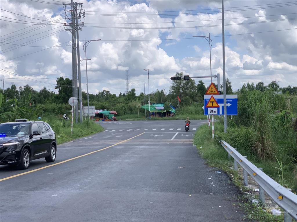 Bán đất đường nối cầu vàm xáng giữa quốc lộ 61c và đường nguyễn văn cừ nối dài qua trung tâm tpct