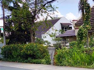 Bán đất tặng nhà đường cô giang, tp đà lạt. dt 264m2 full thổ cư. đường ô tô. giá 15 tỷ