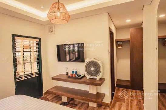 Biệt thự đẹp mặt tiền đường huyền trân công chúa, dt 218m2, 14 phòng kinh doanh. giá 20 tỷ