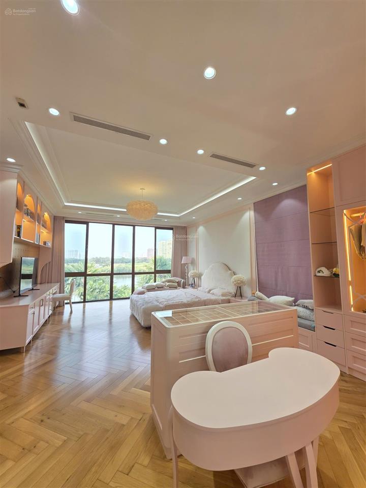 Chính chủ cắt lỗ 10 tỷ bán bt sông lavila de rio, 12 x 25 (300m2), full nội thất 15 tỷ