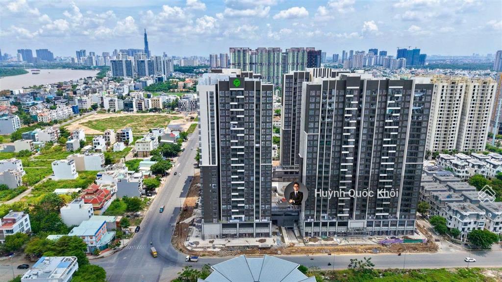 Bán 2pn ban công dài. mặt tiền trương văn bang view sông.  0908 646 ***